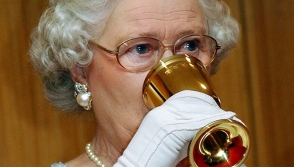 Меню королевы: чем питается 91-летняя Елизавета II